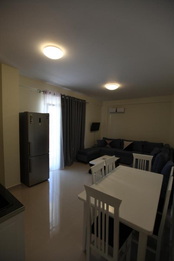 Hotel Golden Ksamil Esterno foto